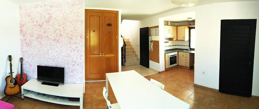 Bhavana Surf House 코라레호 스페인
